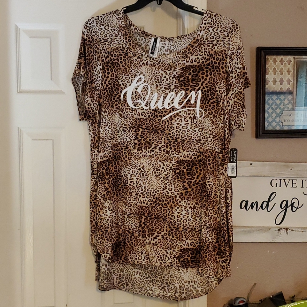 InstaGirl Size 3X "Queen" Animal Print Top NWT